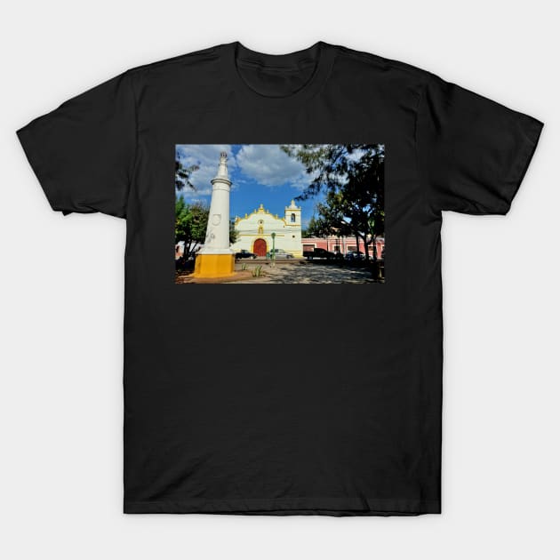 Honduras - Eglise de Comayagua T-Shirt by franck380